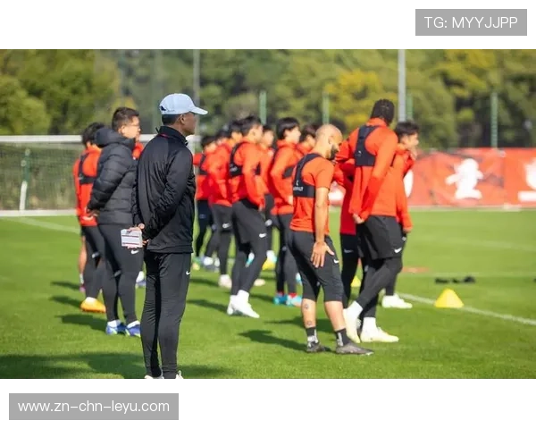 武汉三镇酝酿大动作!李圣龙冯劲或加盟,邓卓翔的野心藏不住了! 武汉三镇酝酿大动作!李圣龙冯劲或加盟,邓卓翔的野心藏不住了!